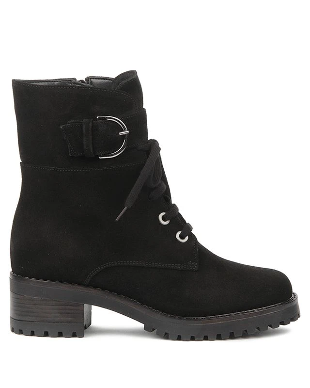 83132-P11 3 83132-P11